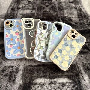 5 Cute Floral Patterned iPhone 14 Cases